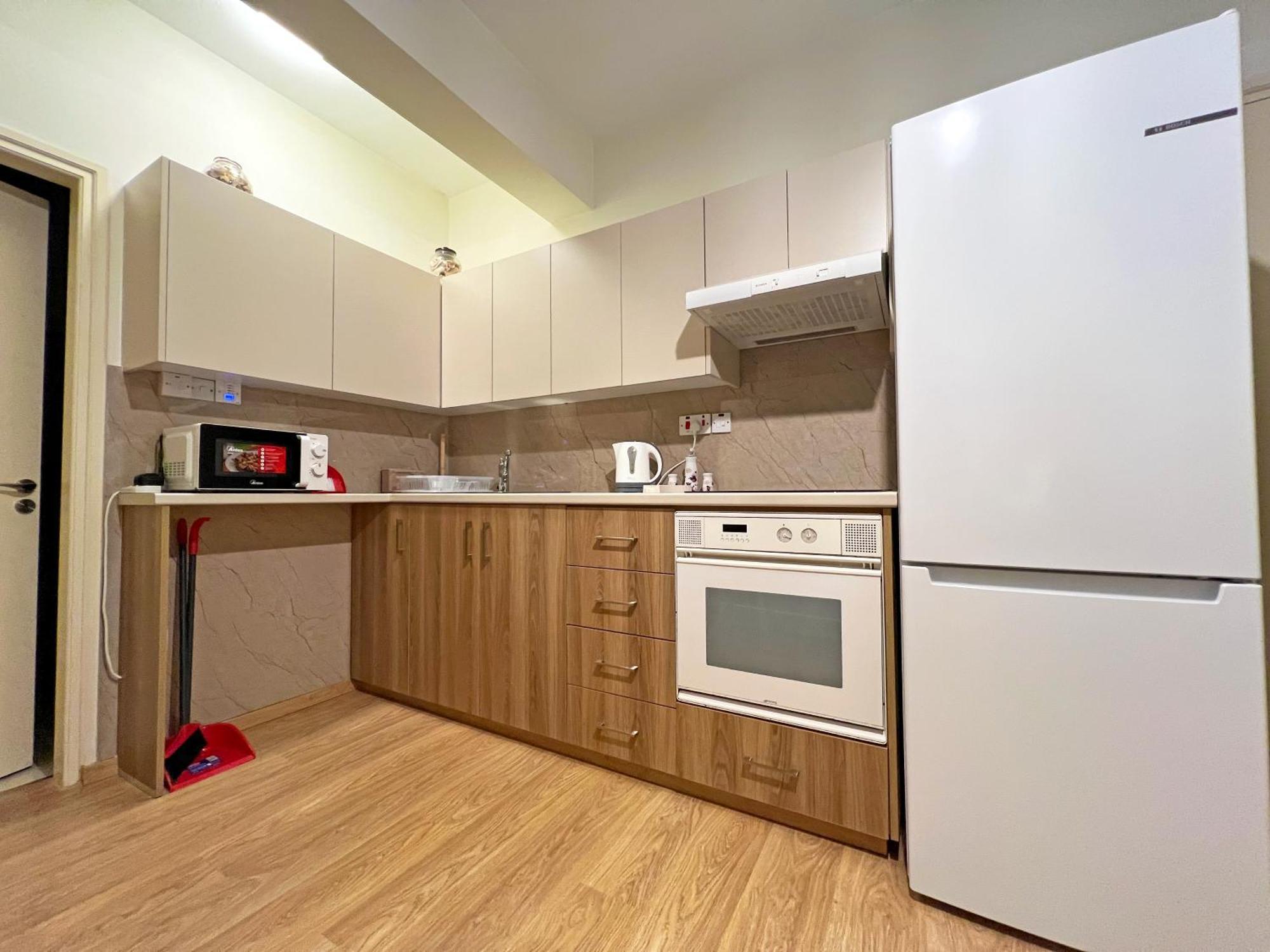 Albert'S Apartment Mackenzie 001 拉纳卡 外观 照片