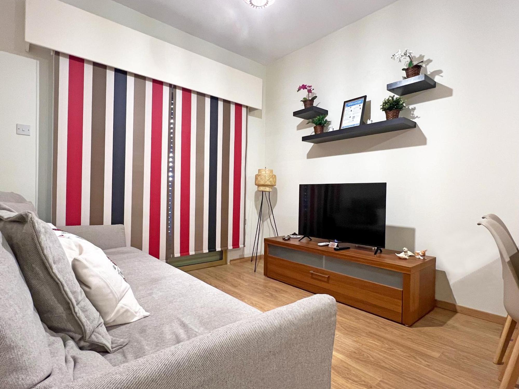 Albert'S Apartment Mackenzie 001 拉纳卡 外观 照片